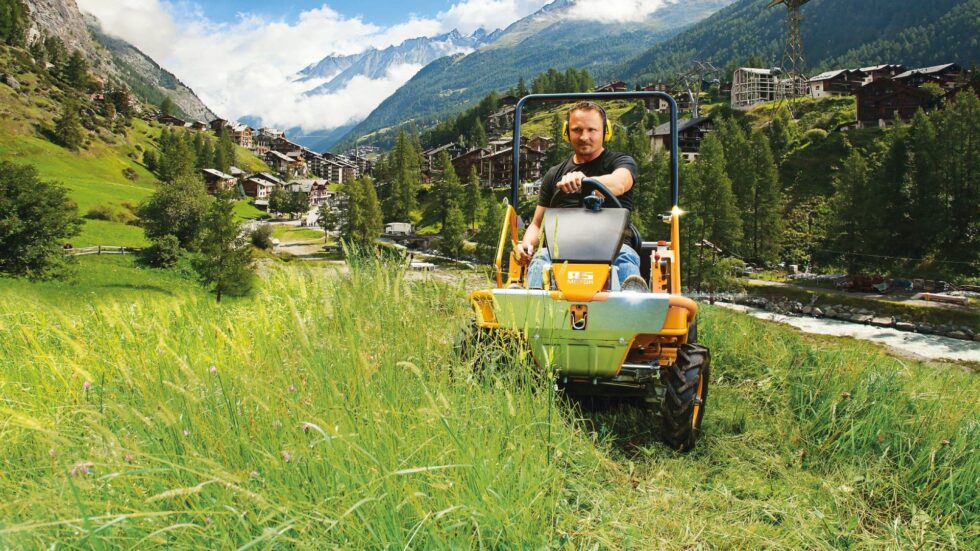 AS Motor AS 940 Sherpa 4WD XL Ride On Rotary Brushcutter - Image 3